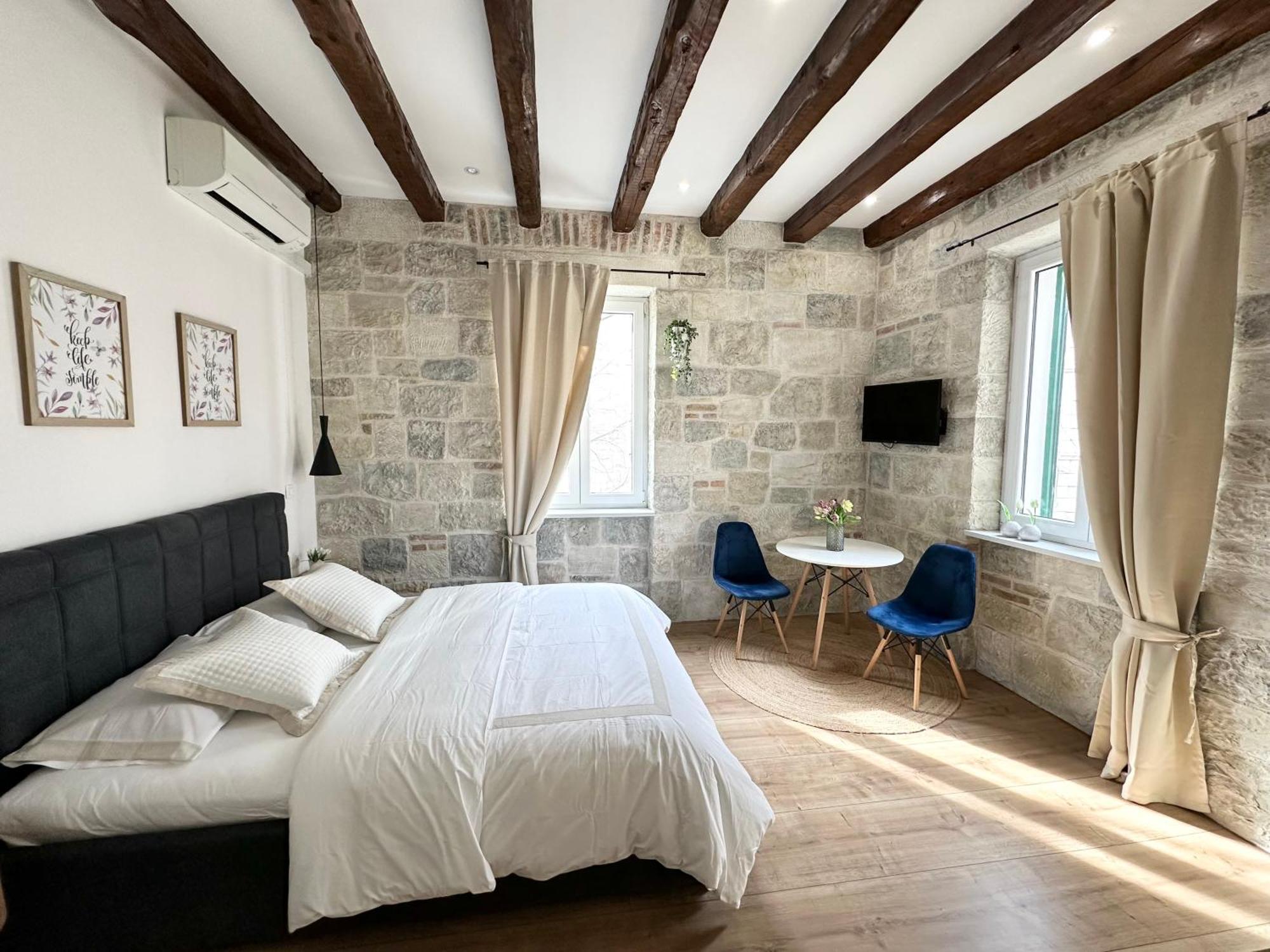 Agora Apartman